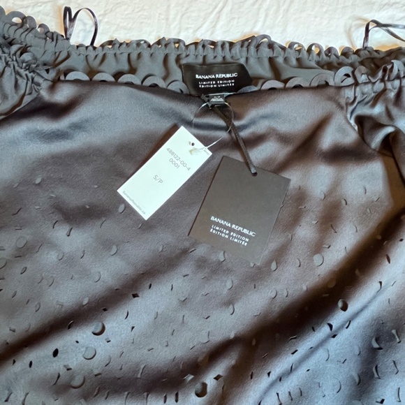 Banana Republic Limited Edition Laser Cut Blouse (NWT) - Picture 6 of 7